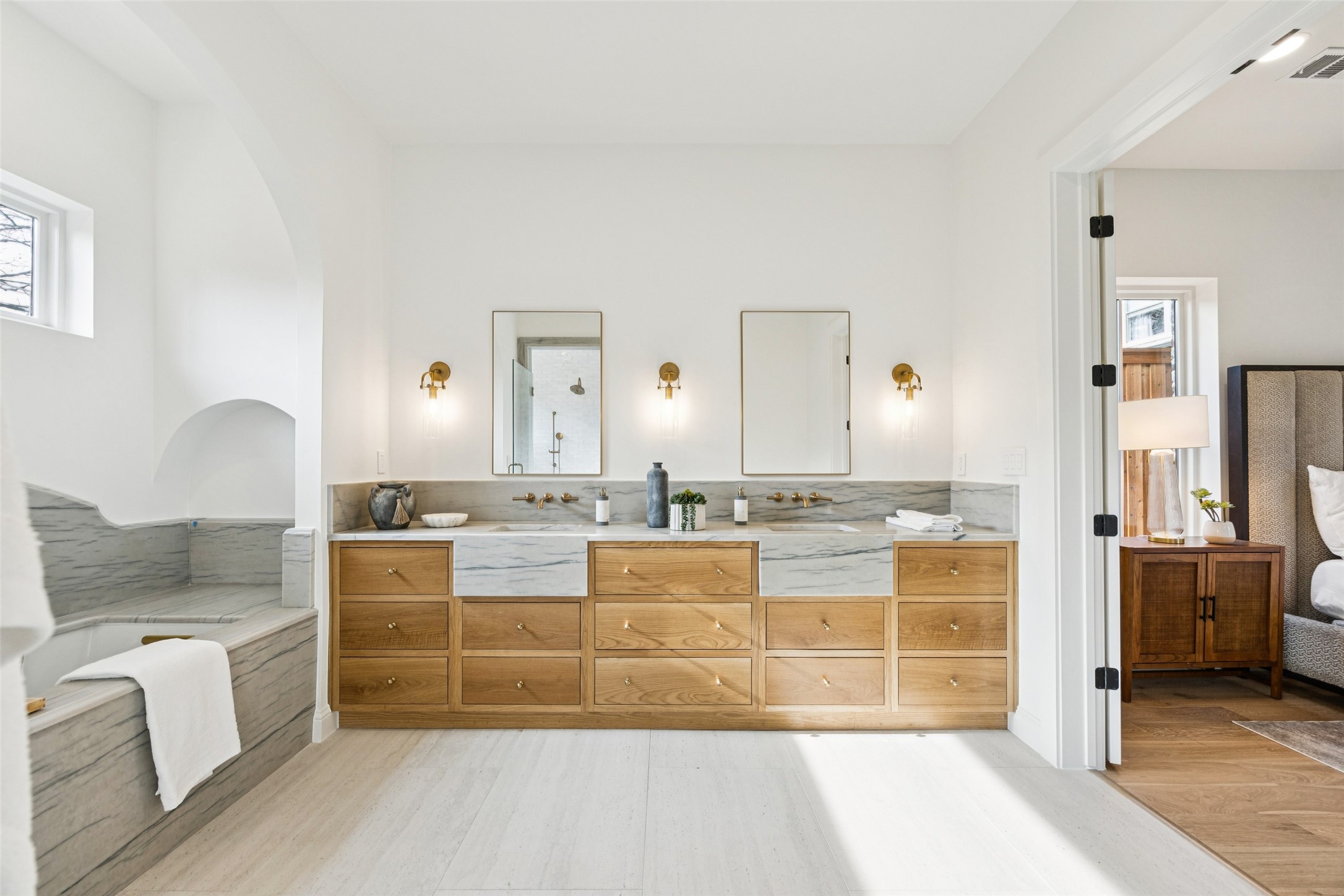 6860 Southridge Drive