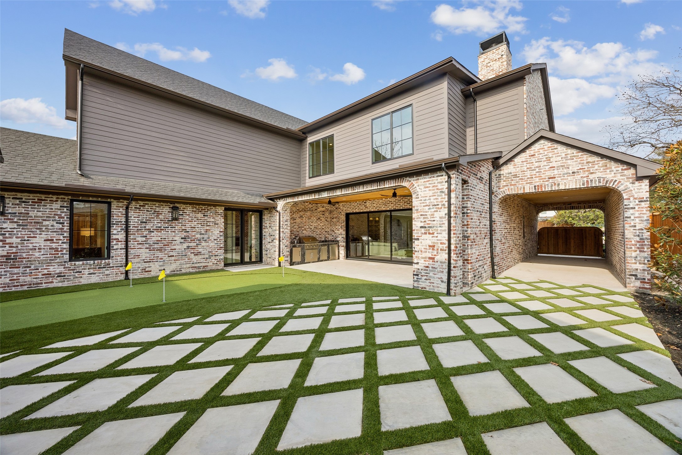 6860 Southridge Drive