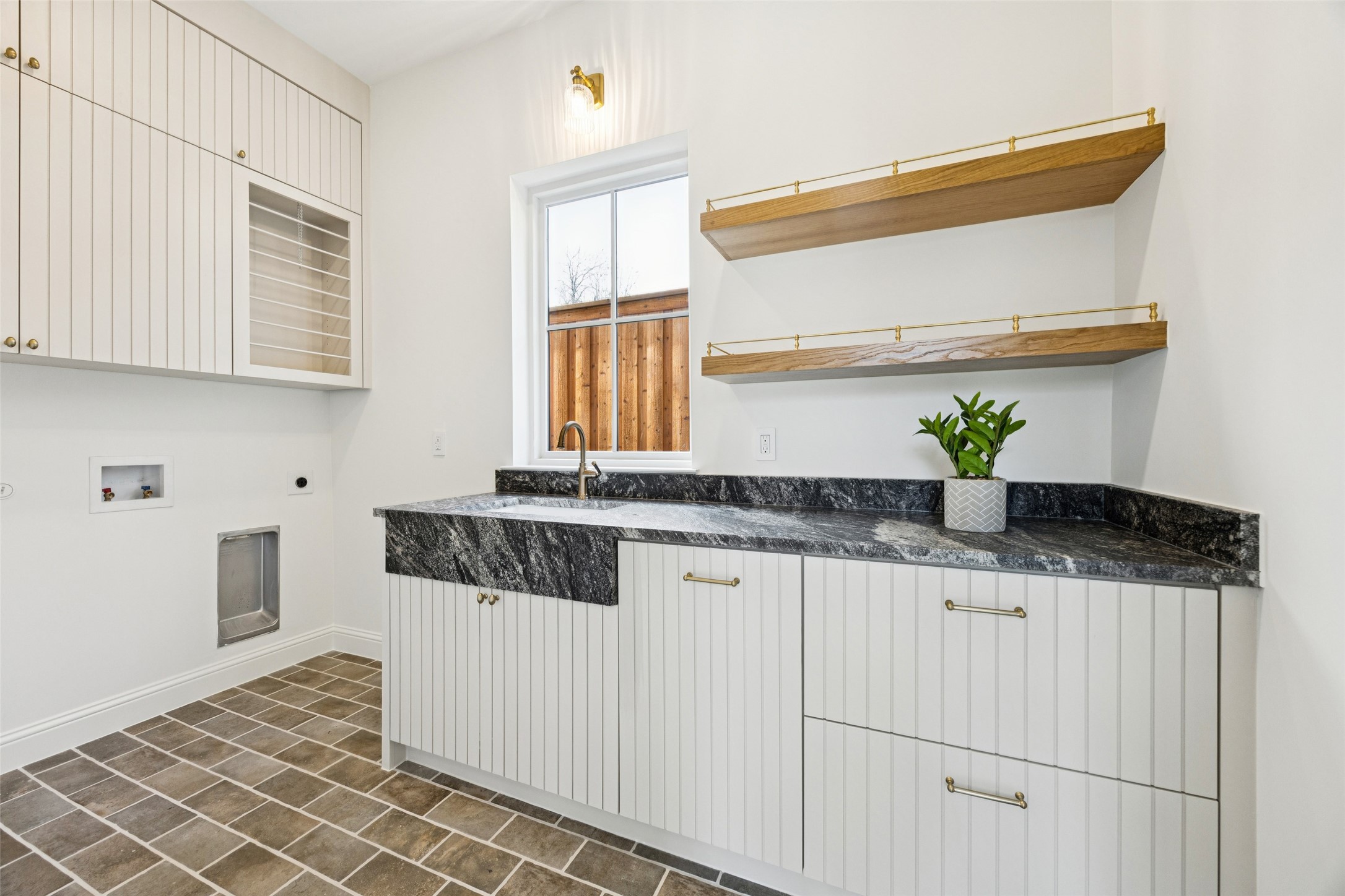 6860 Southridge Drive