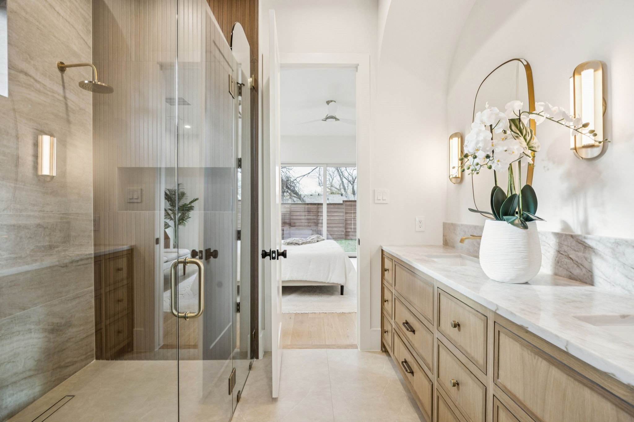 8811 Daytonia Avenue