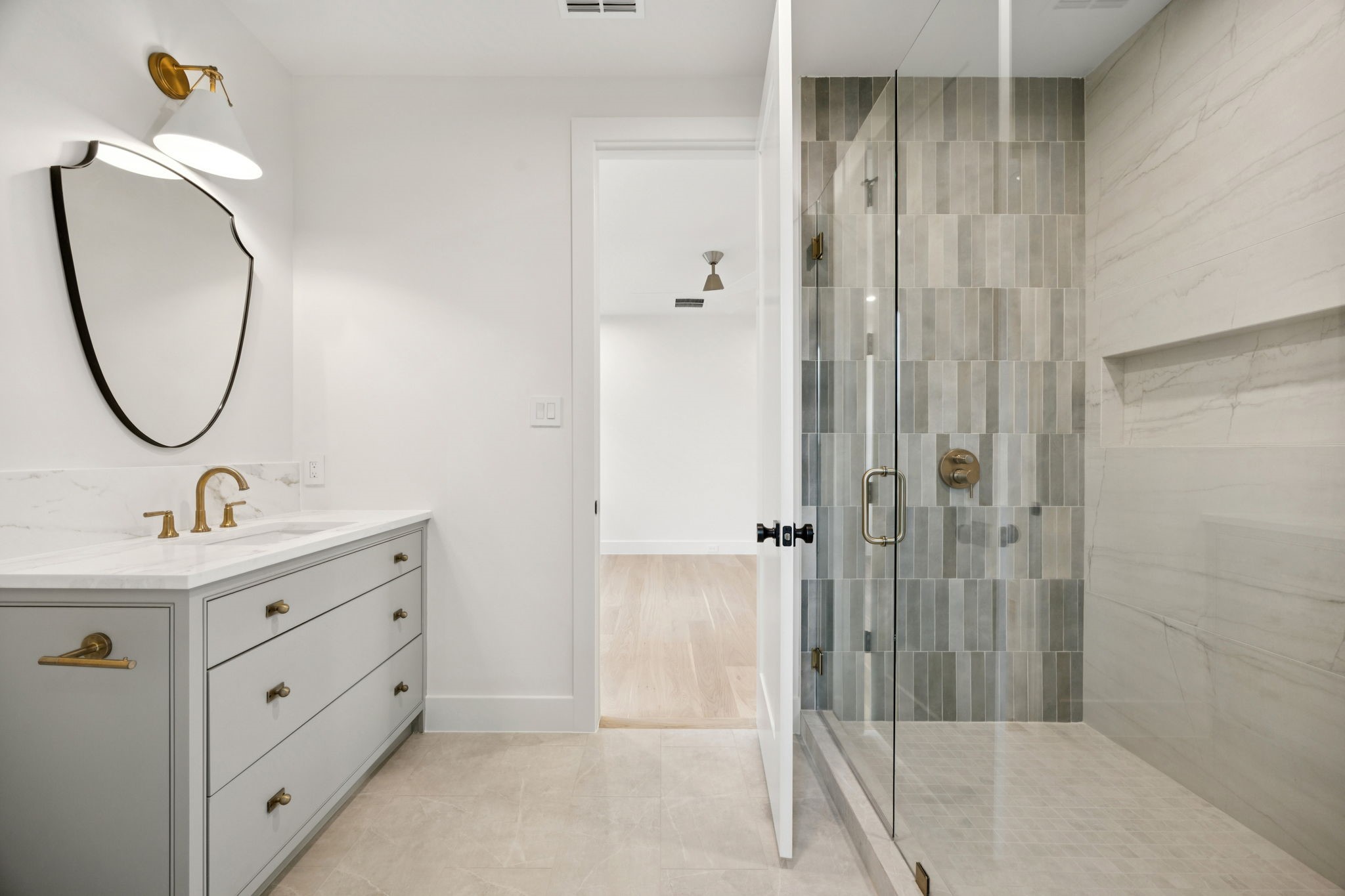 8811 Daytonia Avenue