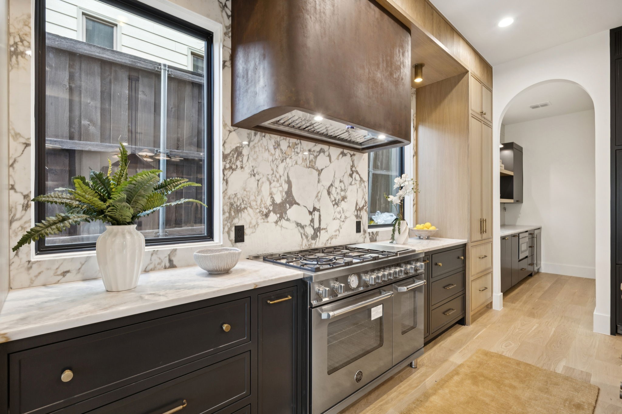 8811 Daytonia Avenue