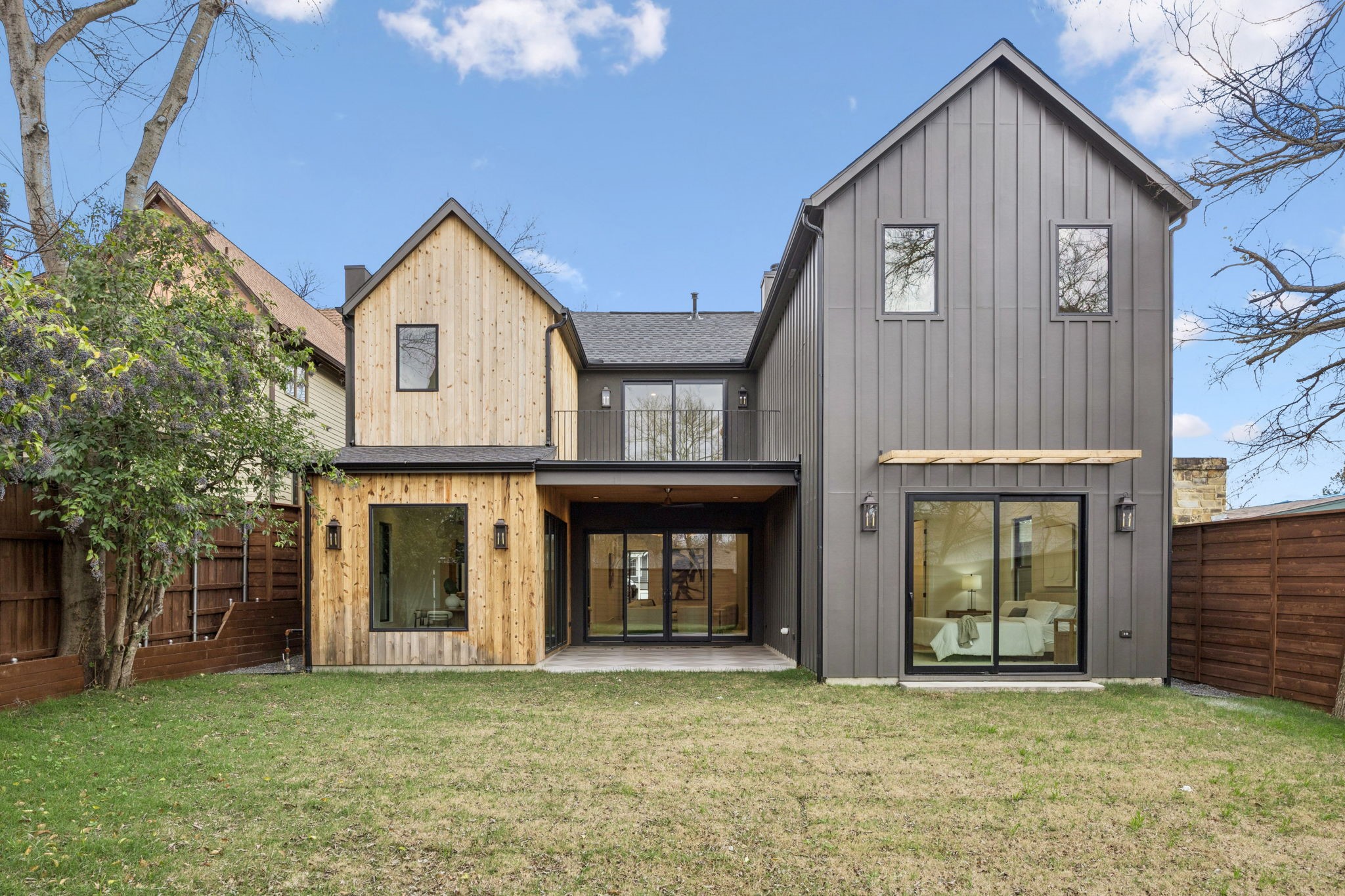 8811 Daytonia Avenue