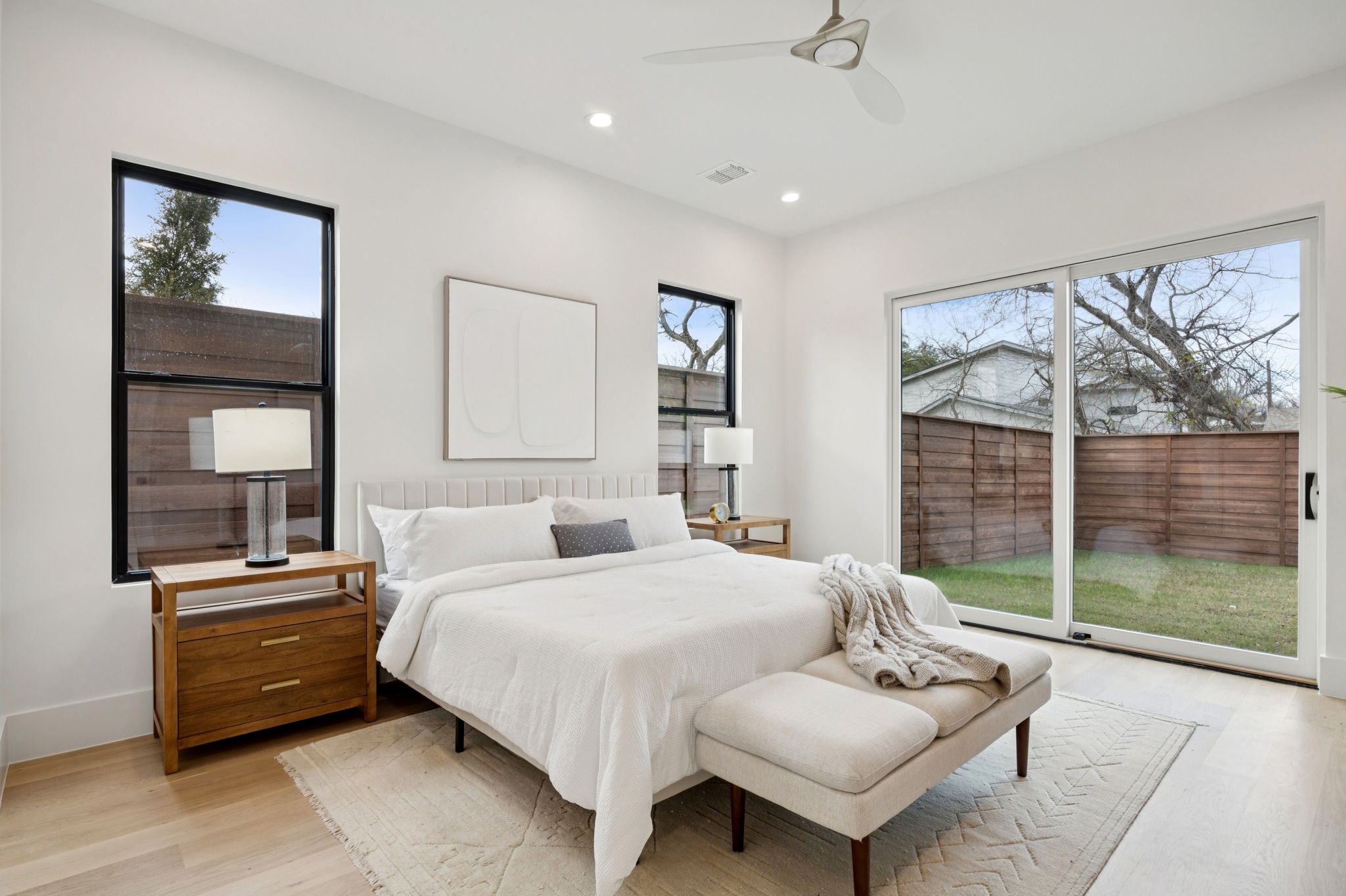 8811 Daytonia Avenue