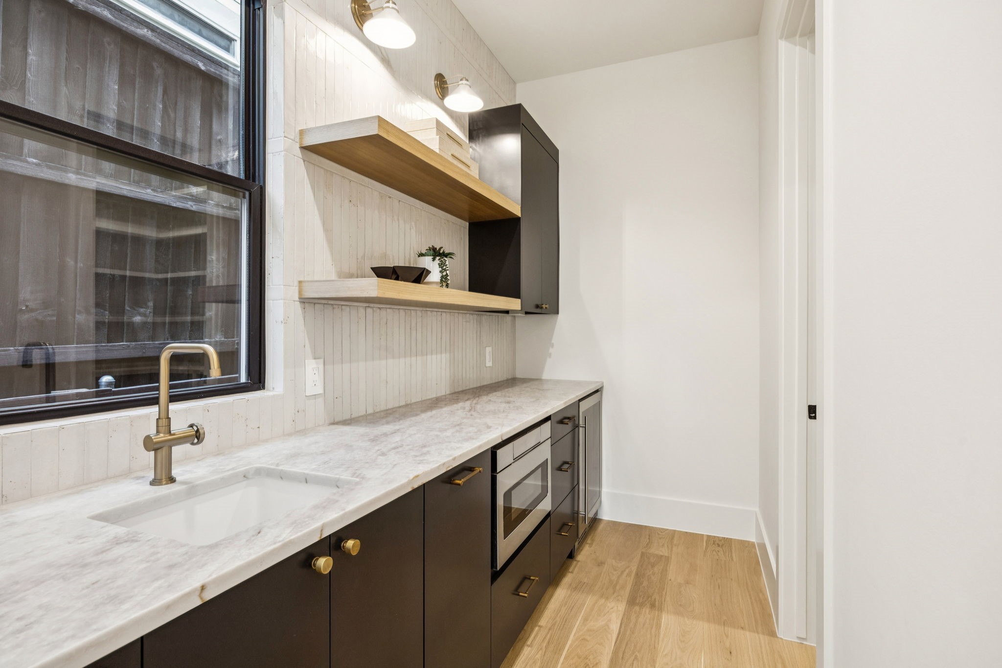 8811 Daytonia Avenue