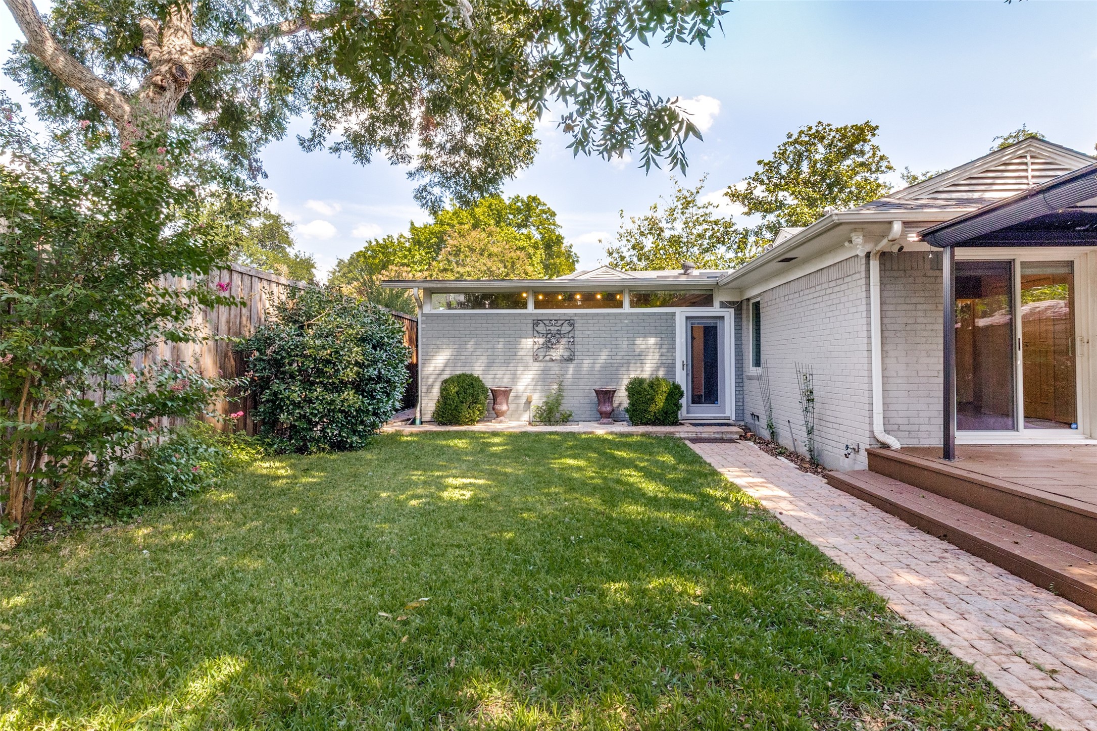 7220 Haverford Road