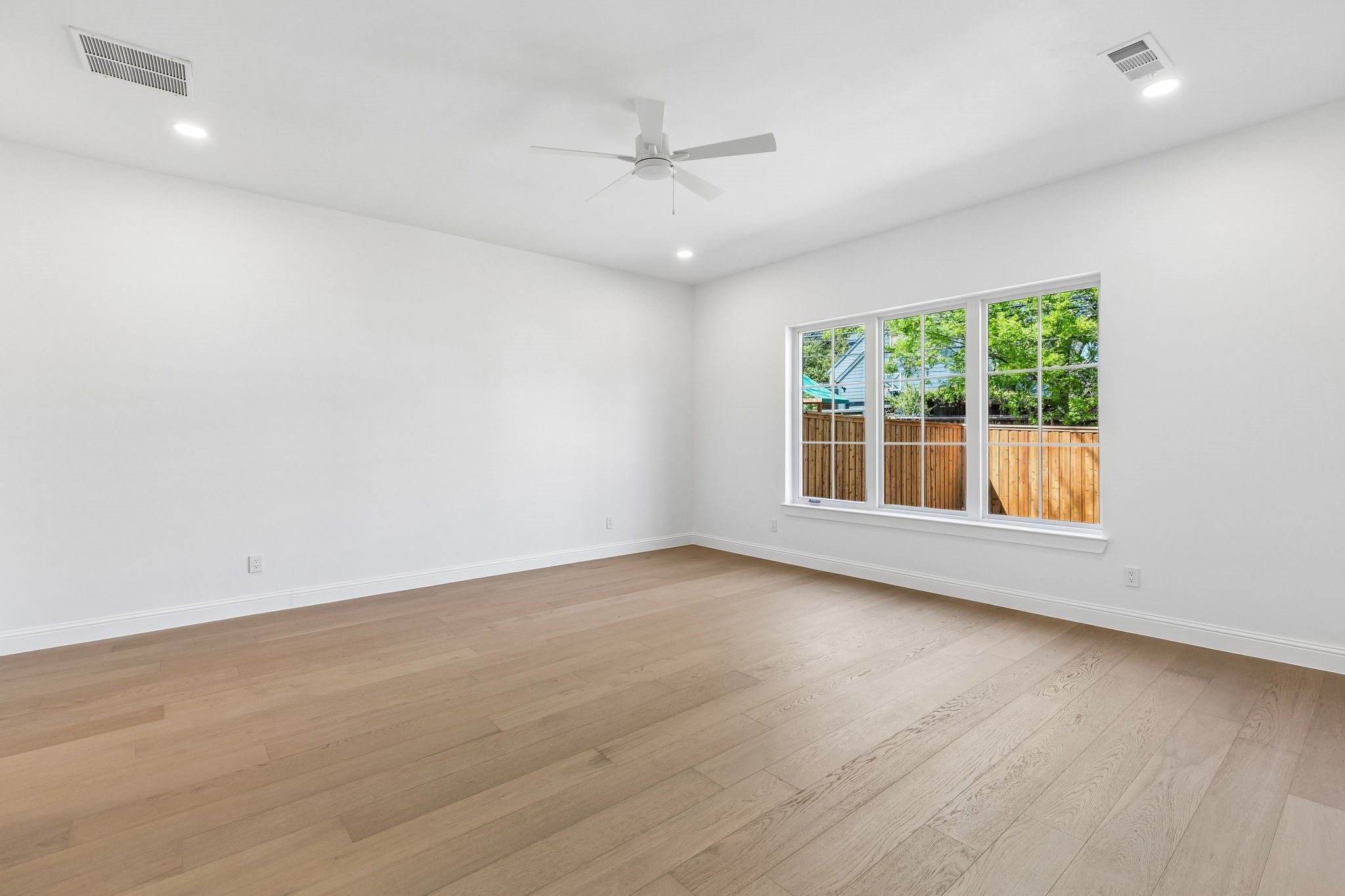 7107 Coronado Avenue