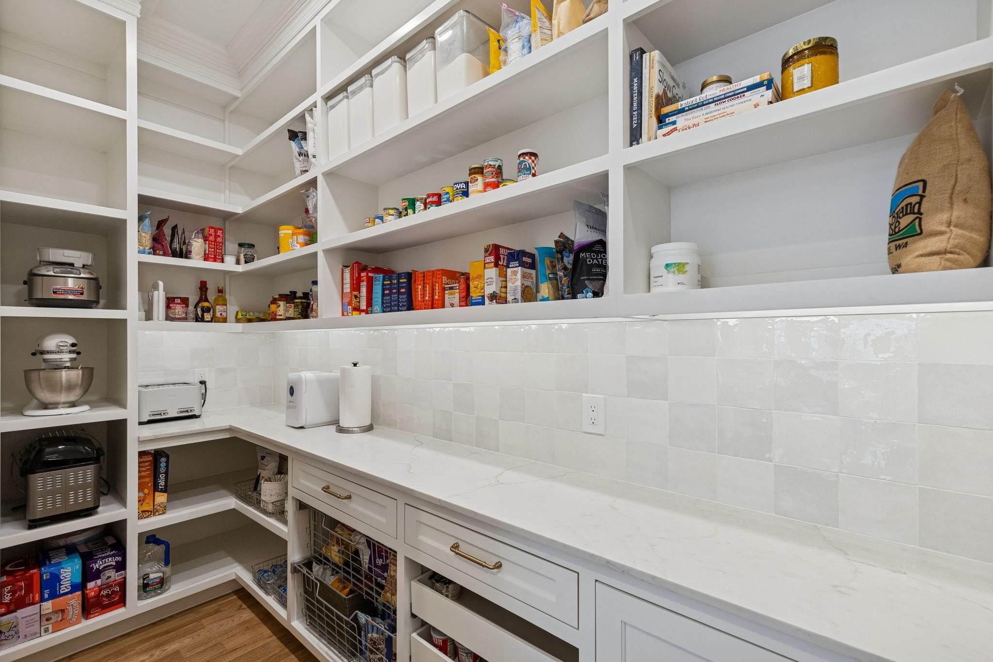 6526 Sondra Drive