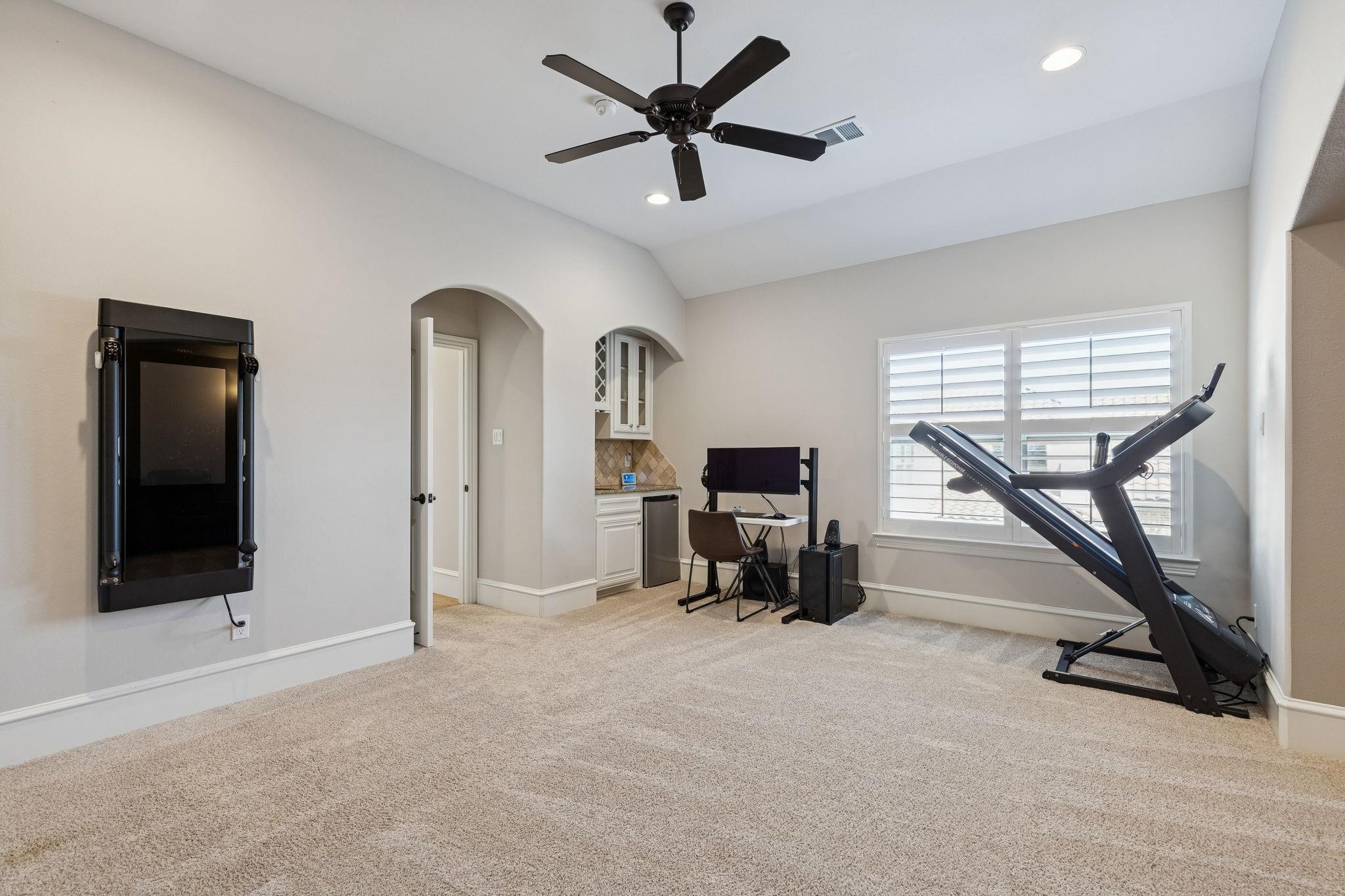 6526 Sondra Drive