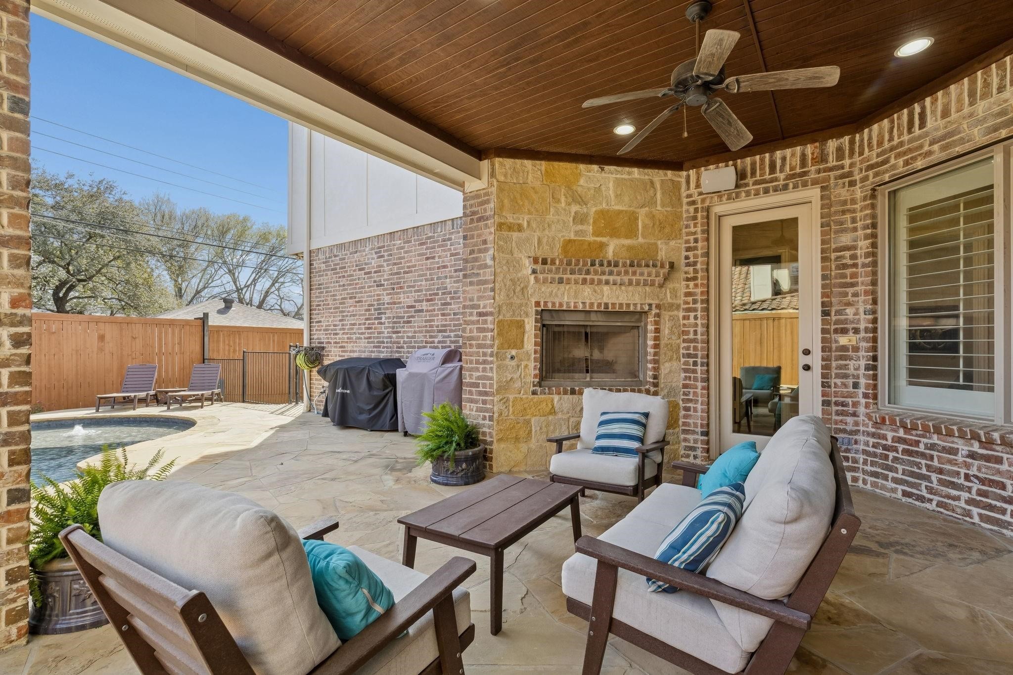 6526 Sondra Drive