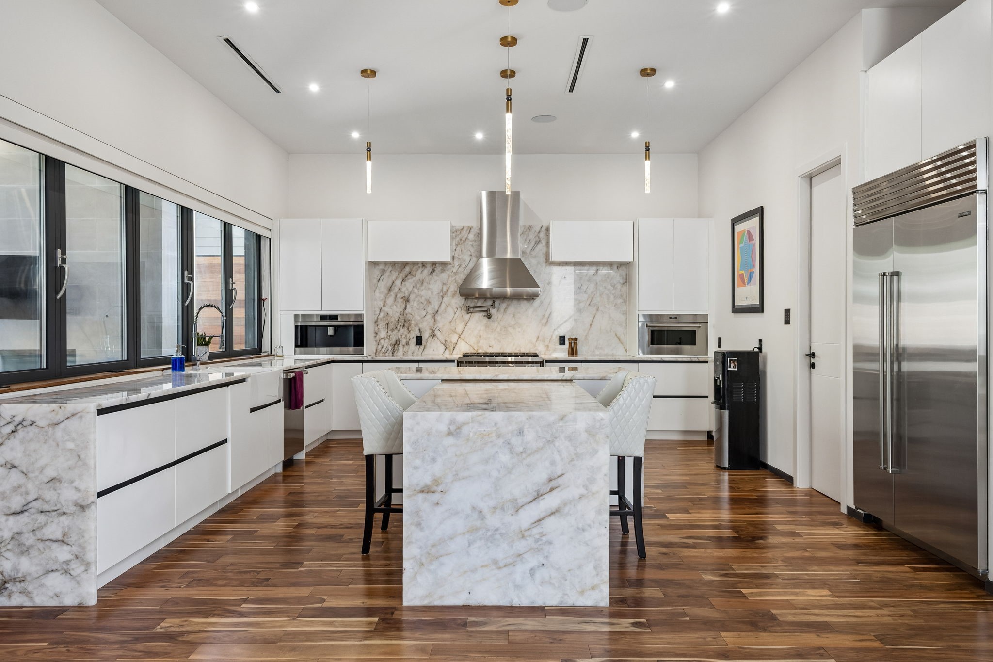 8619 San Fernando Way