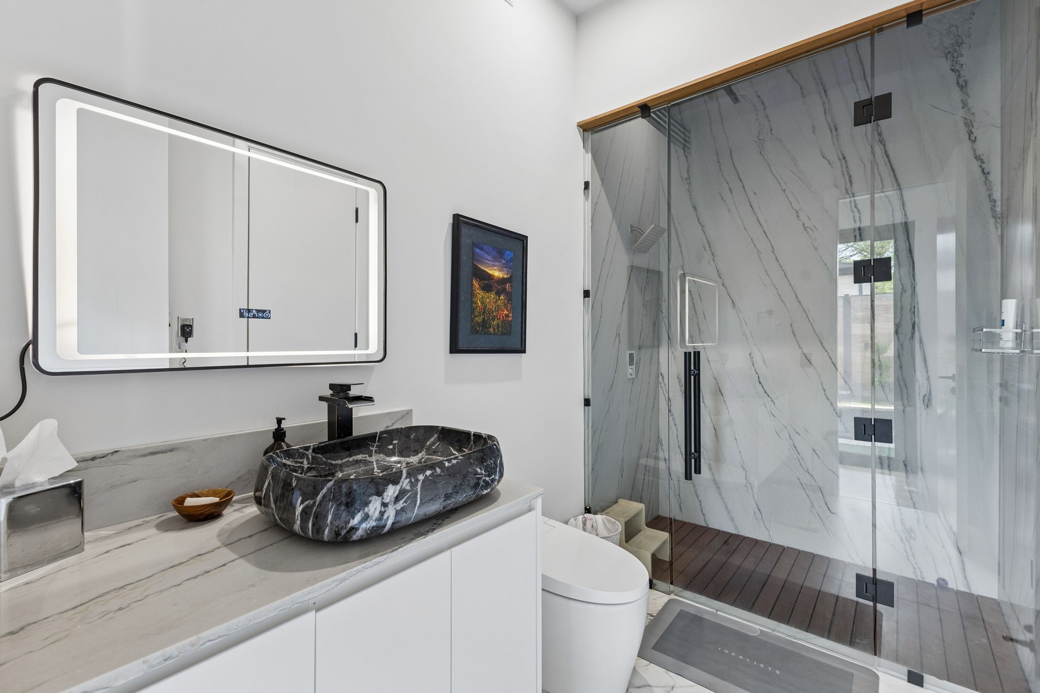 8619 San Fernando Way