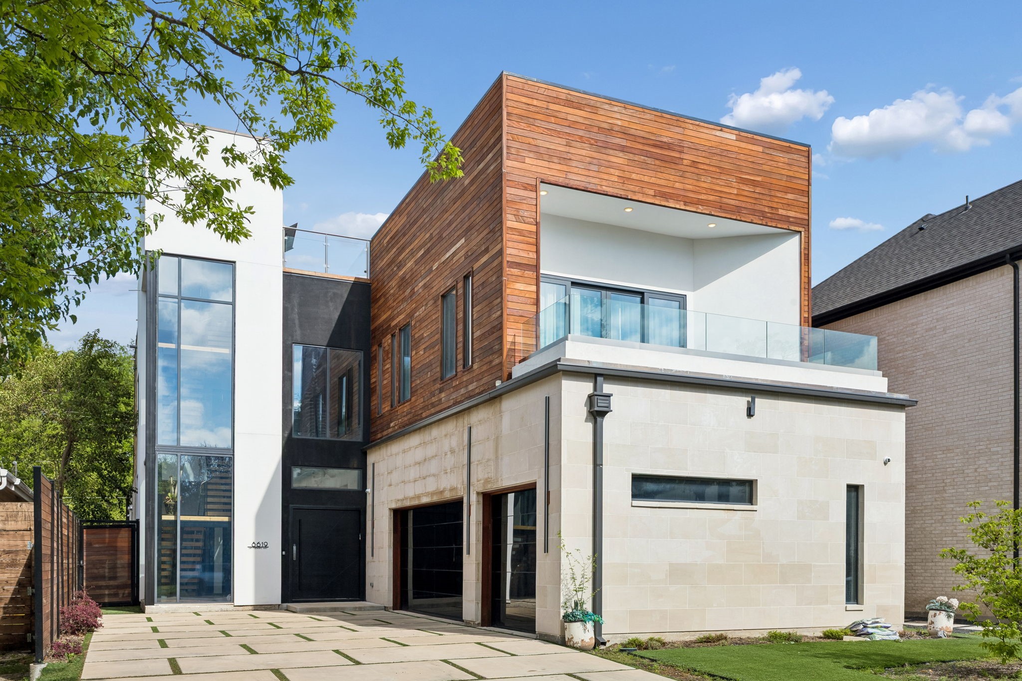 8619 San Fernando Way