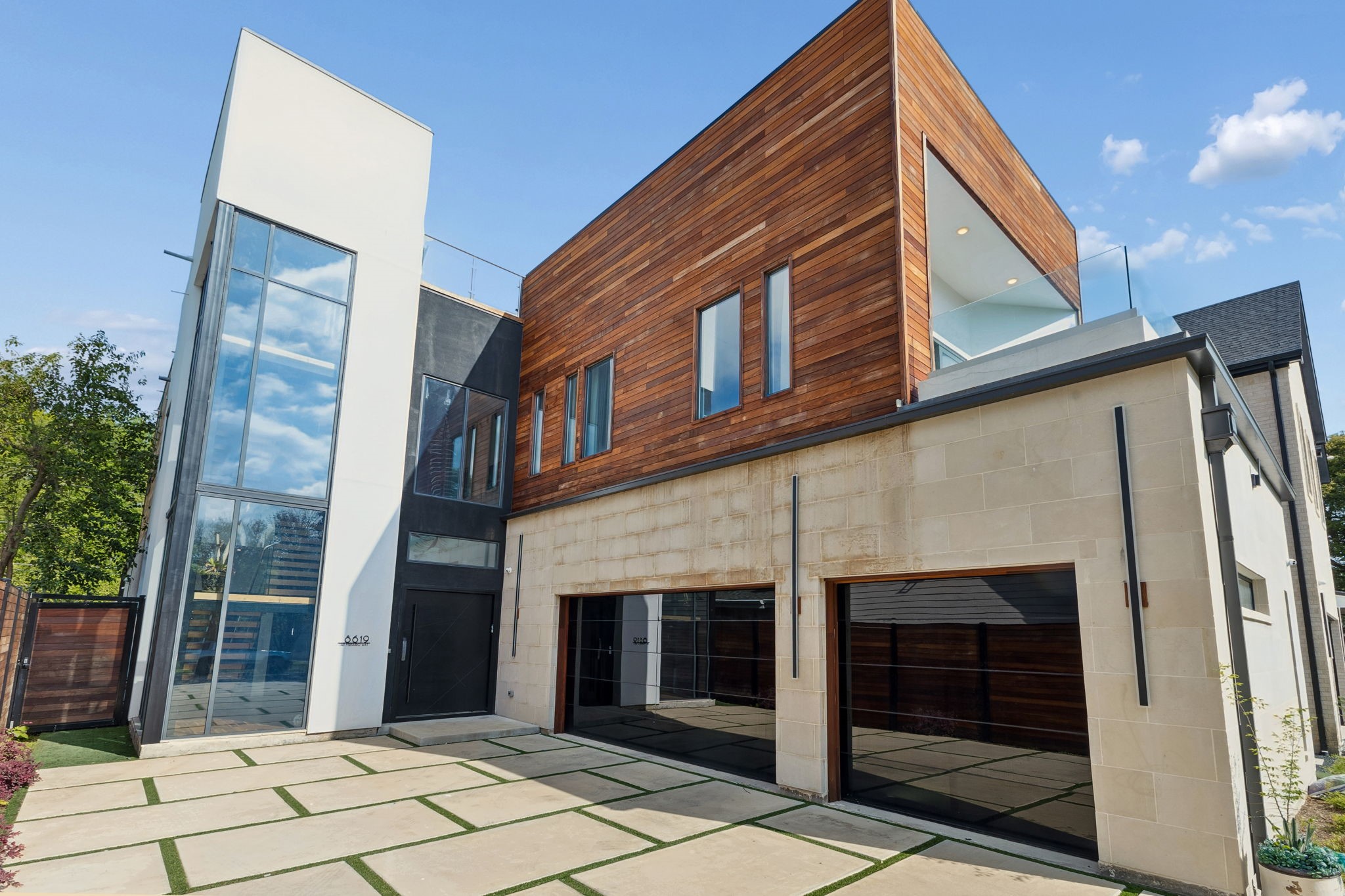 8619 San Fernando Way