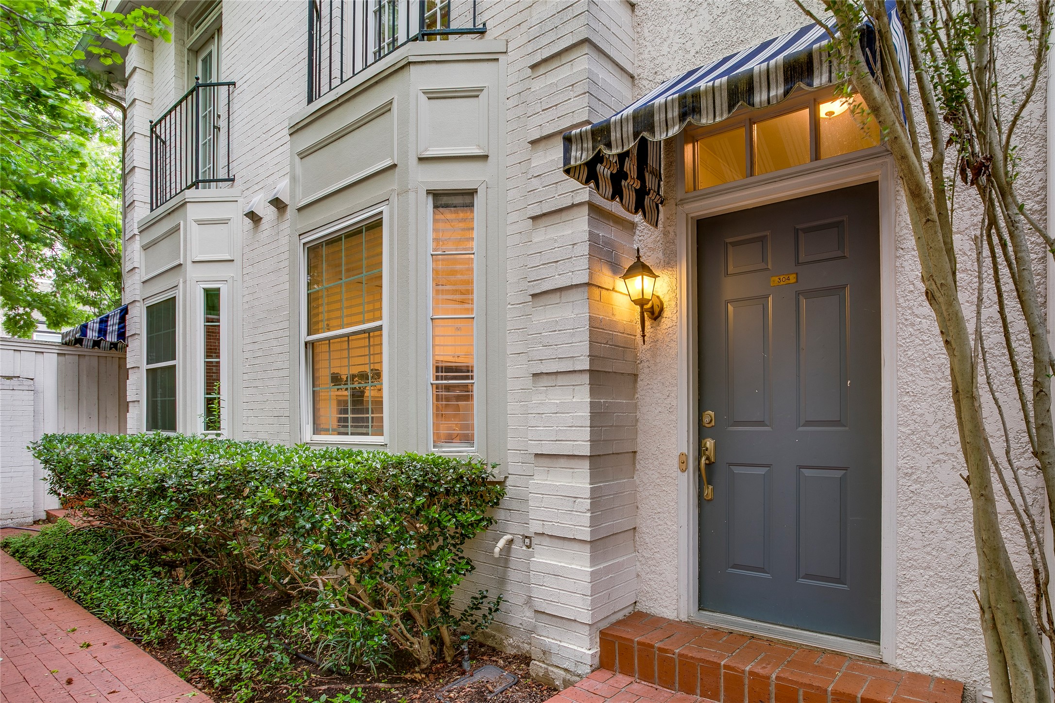 4424 Holland Avenue 304