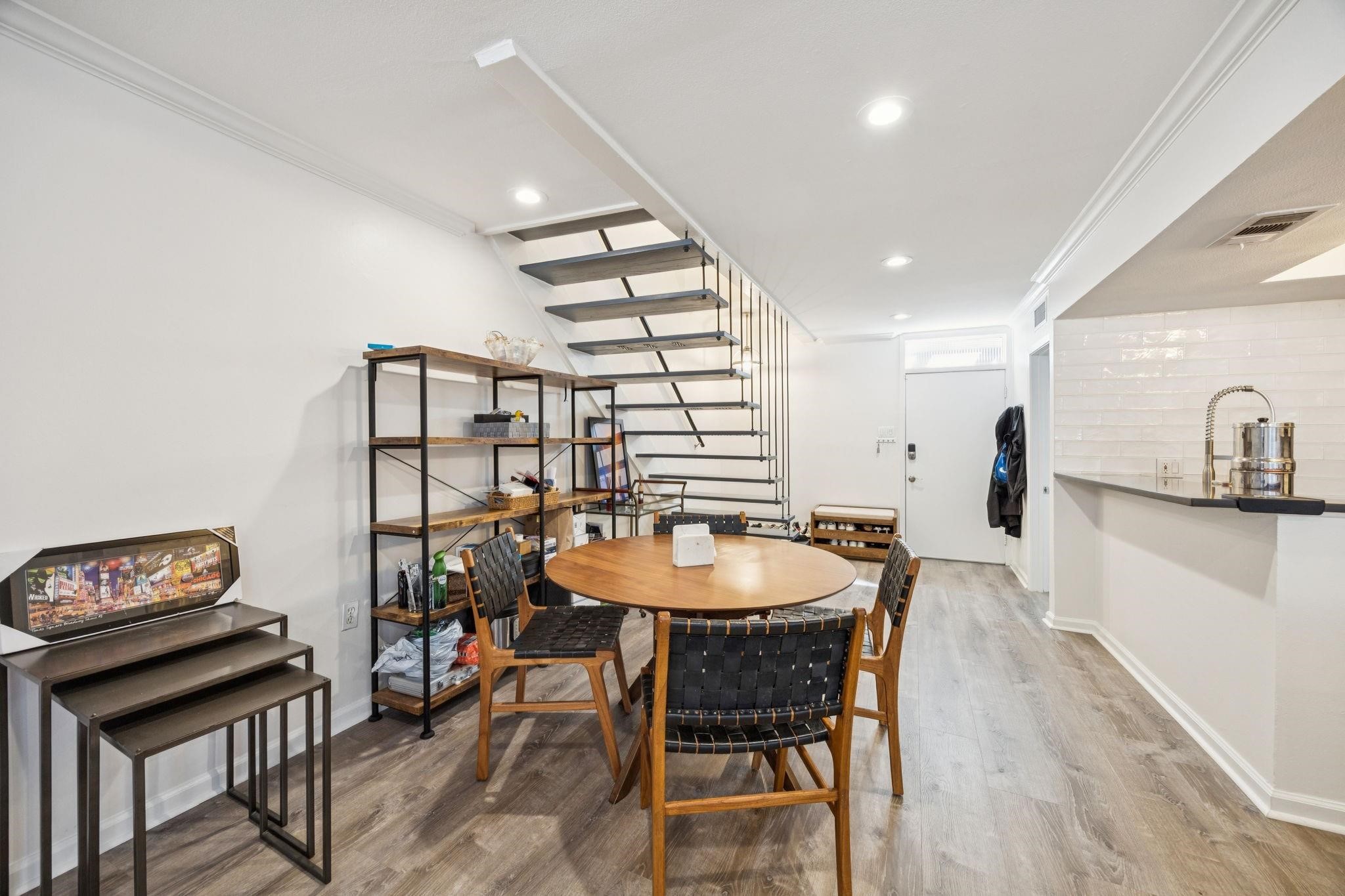 3321 Cole Avenue 116