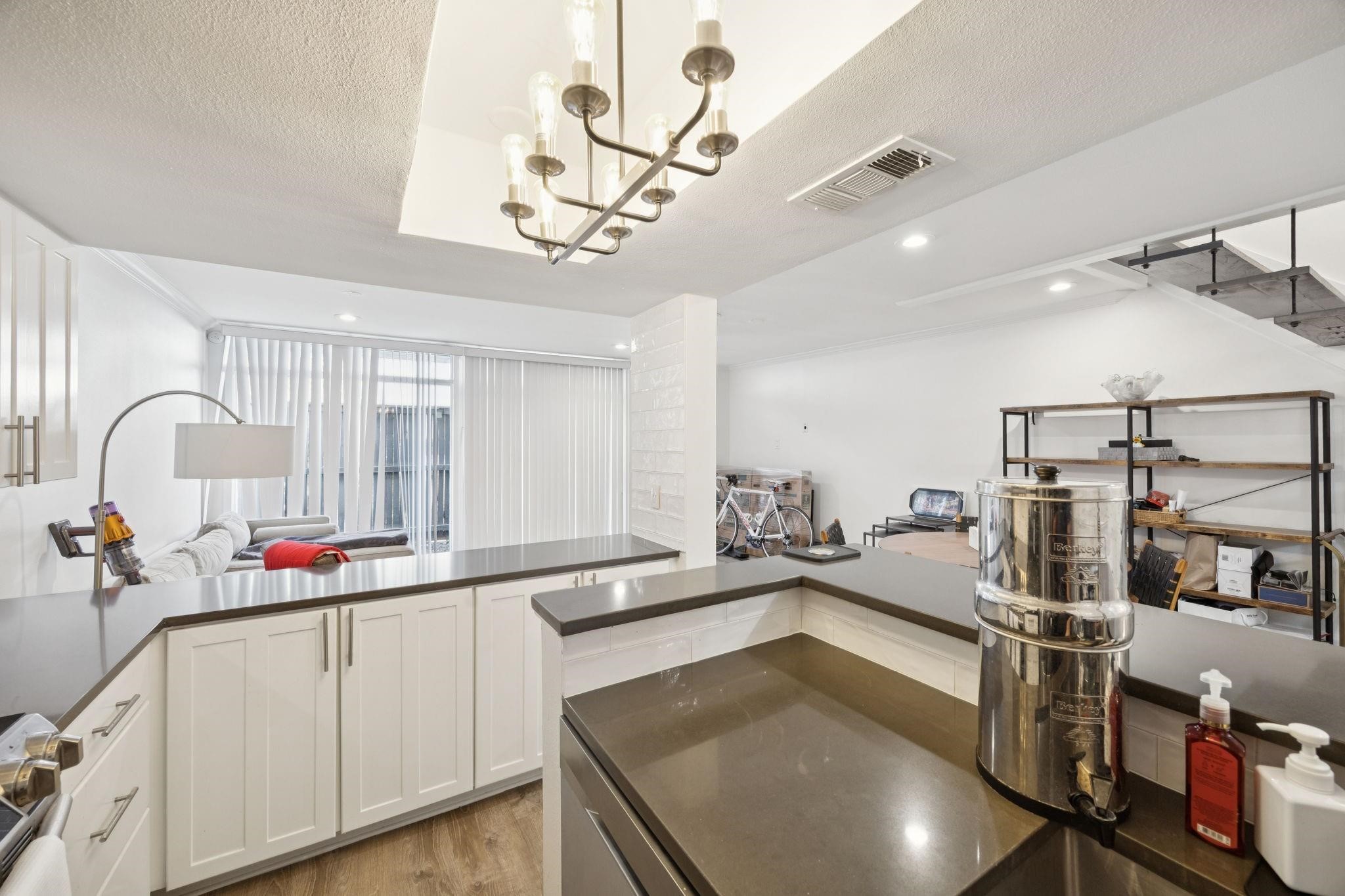 3321 Cole Avenue 116