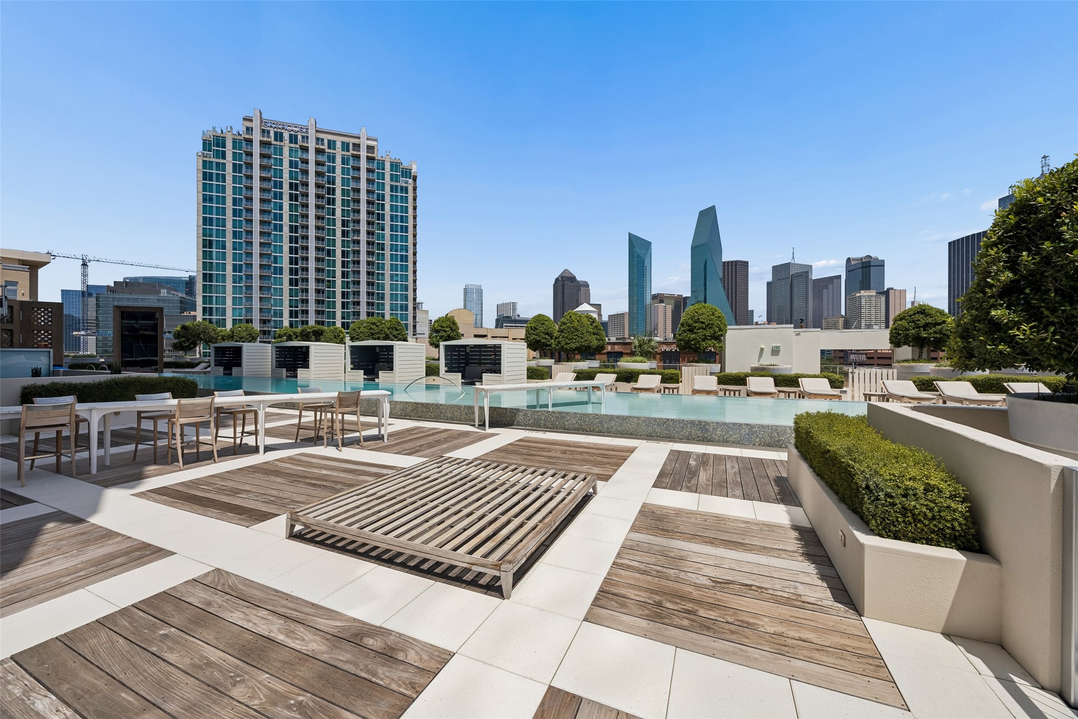 2200 Victory Avenue 502