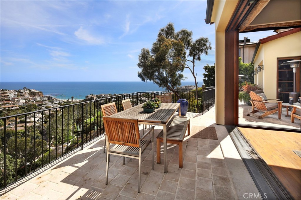 1131 Emerald Bay