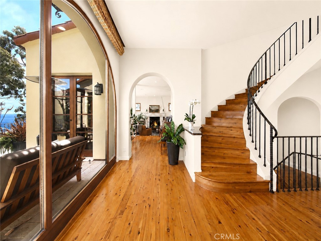 1131 Emerald Bay