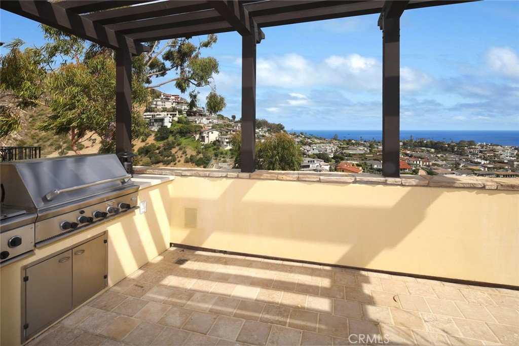 1131 Emerald Bay