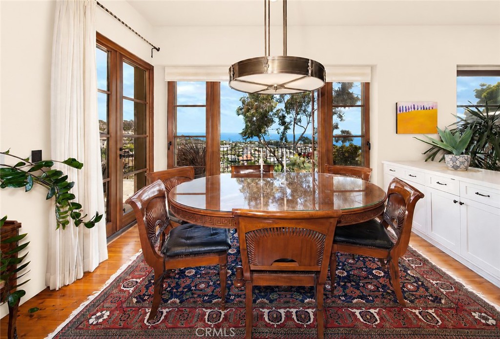 1131 Emerald Bay