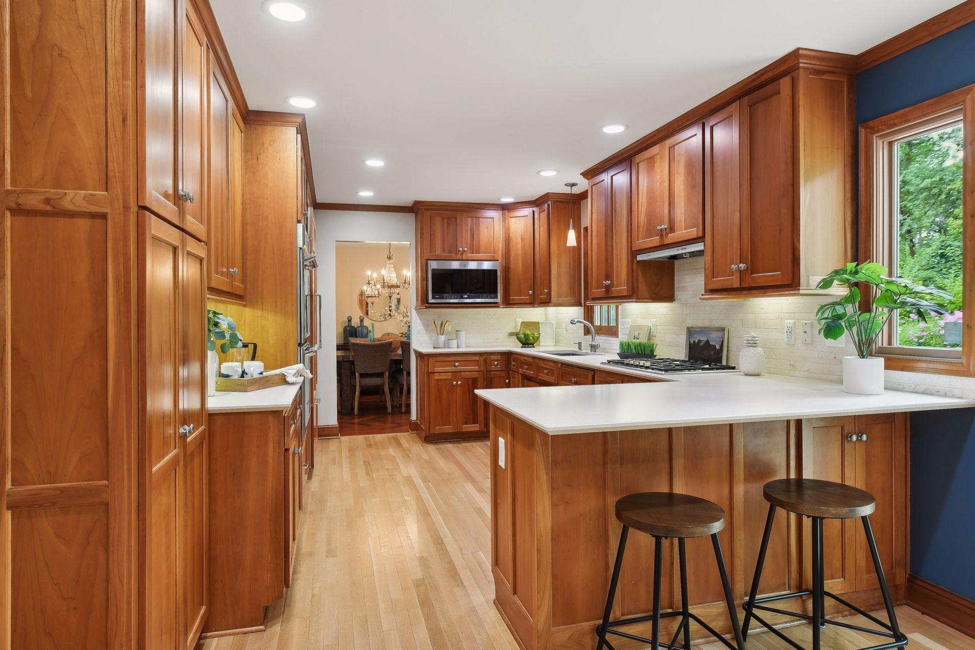 7212 Fleetwood Drive