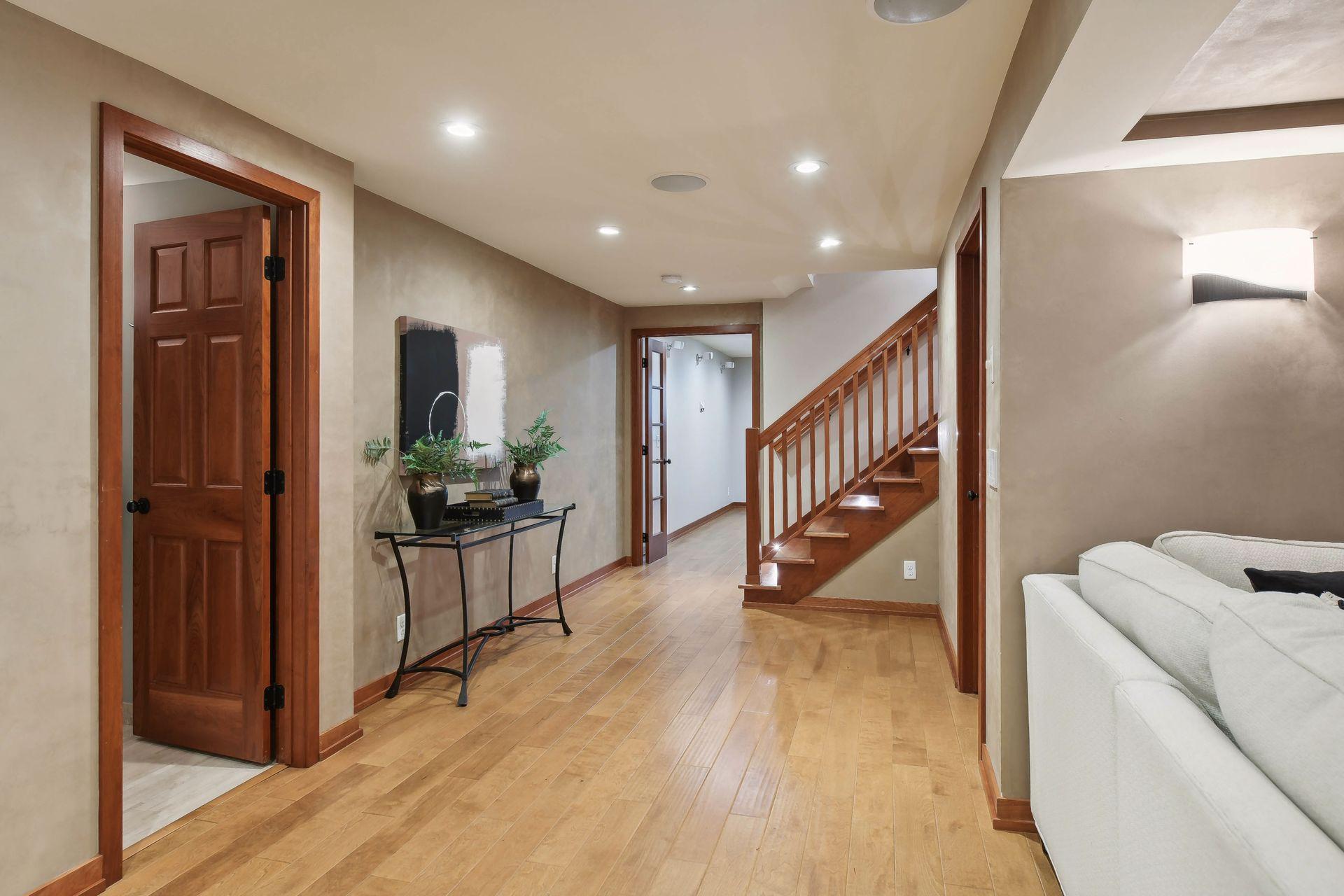 7212 Fleetwood Drive