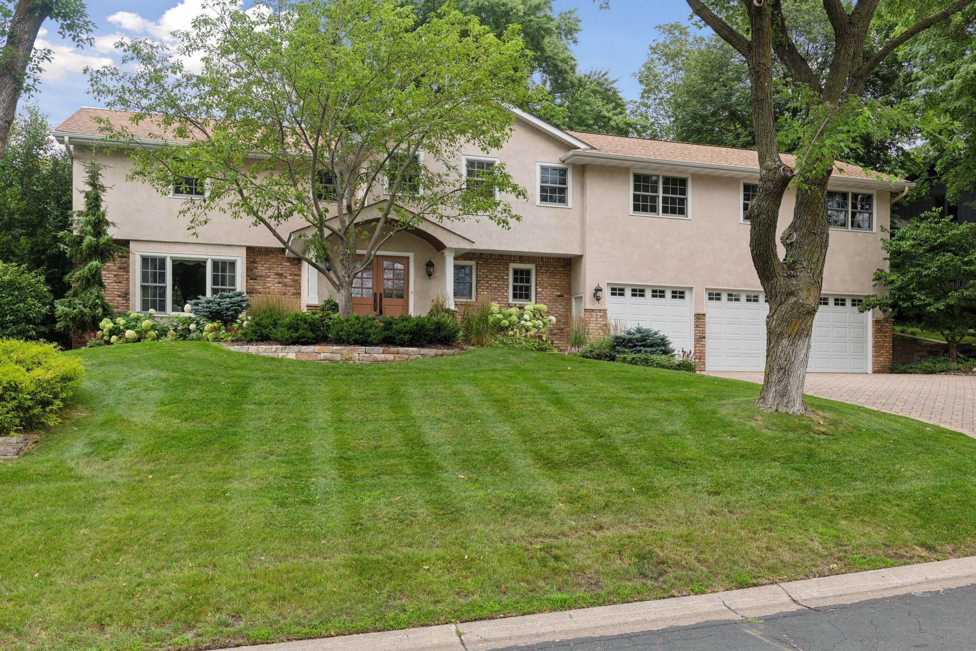 7212 Fleetwood Drive