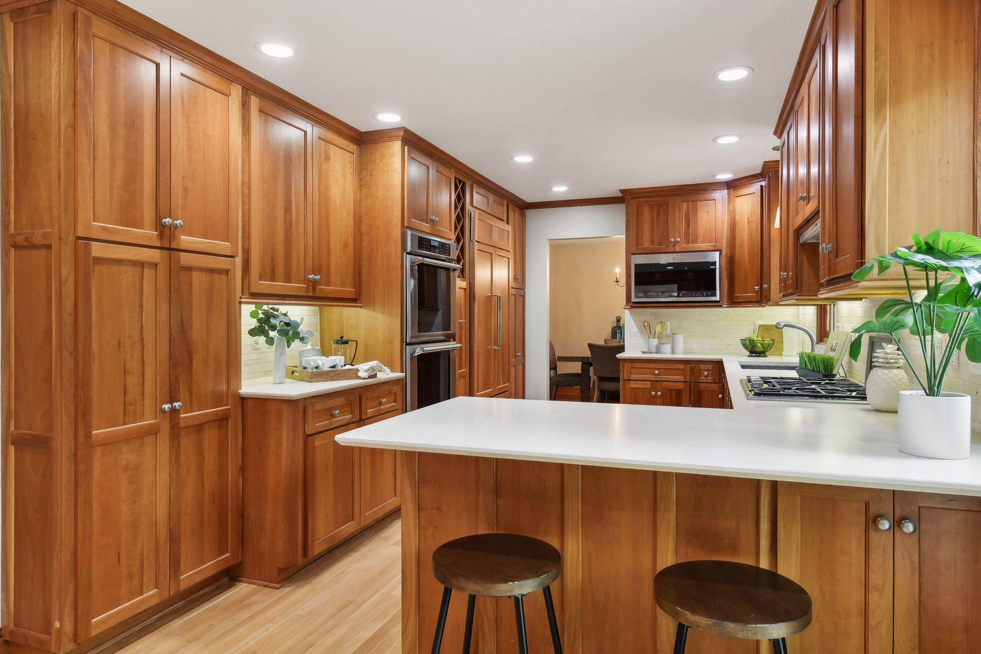 7212 Fleetwood Drive