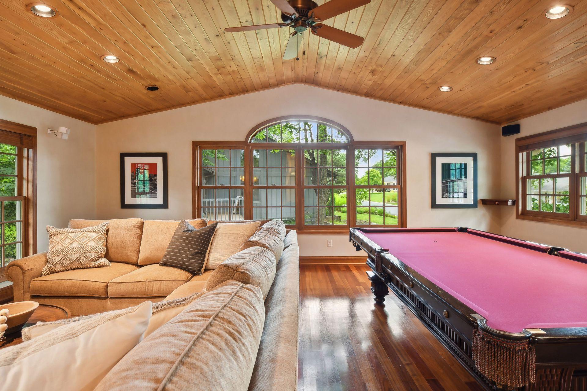 7212 Fleetwood Drive