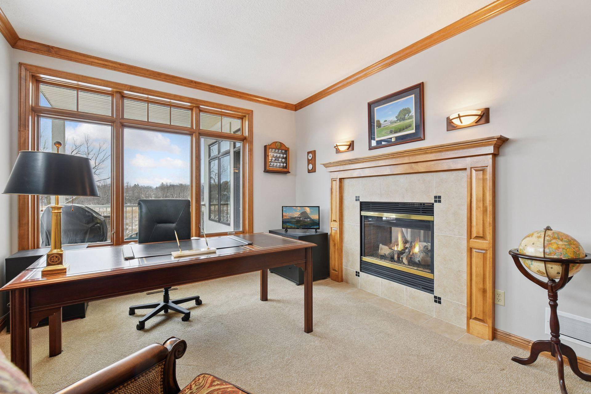 101 Willoughby Way E