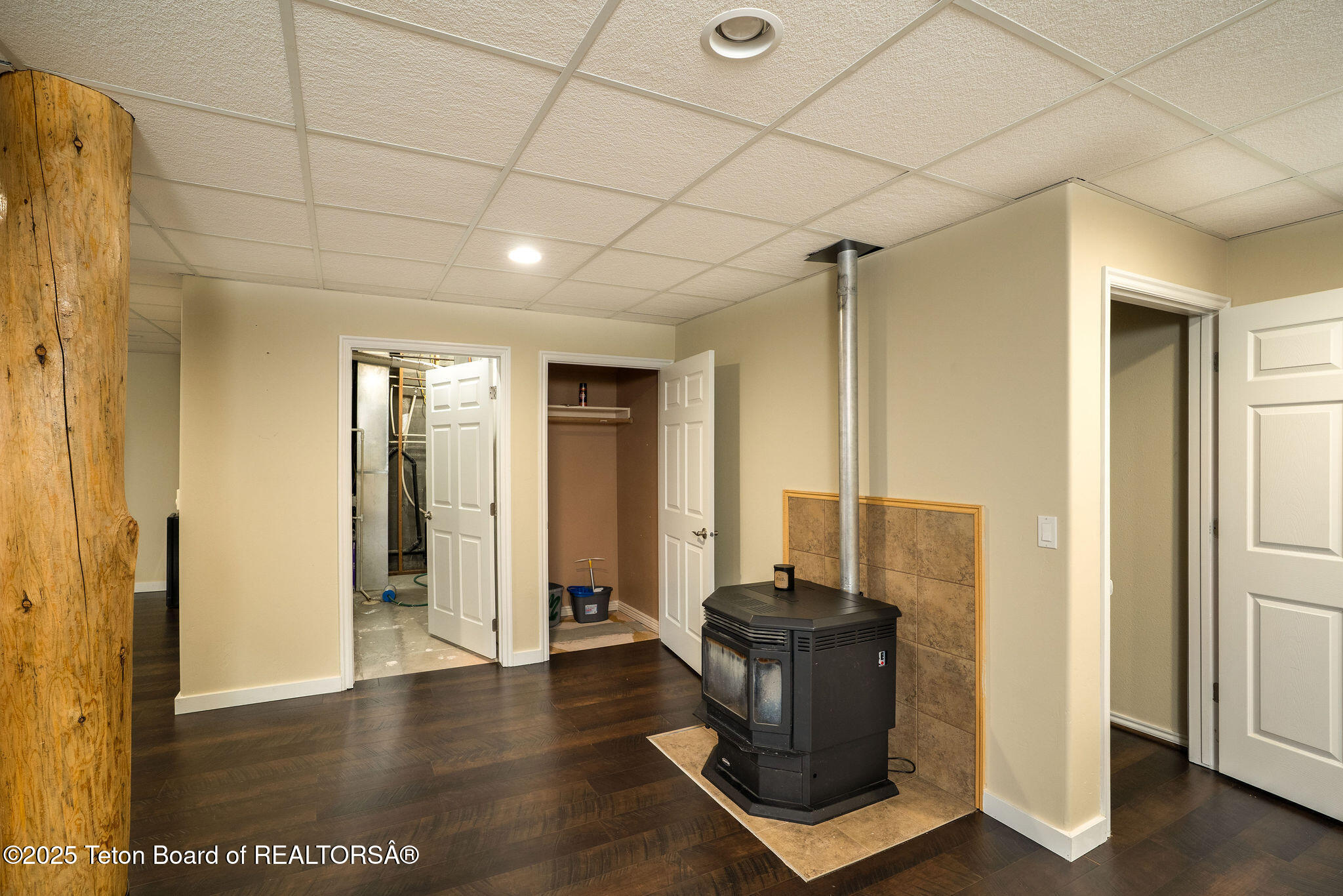 63 IROQUOIS Trail