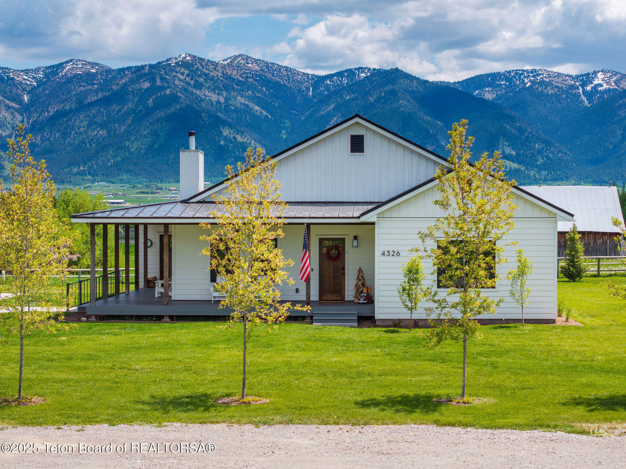 4326 STATE LINE Road