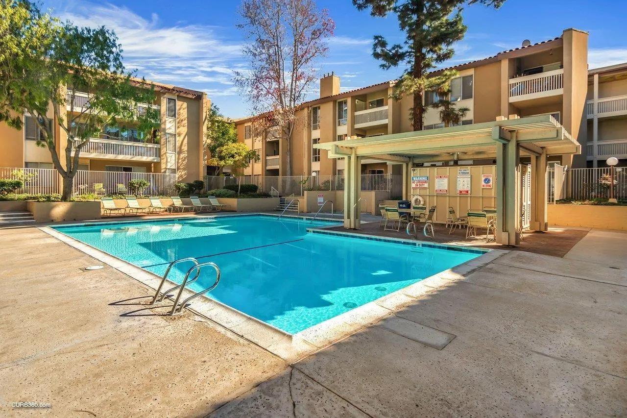 4600 Lamont St Unit 319