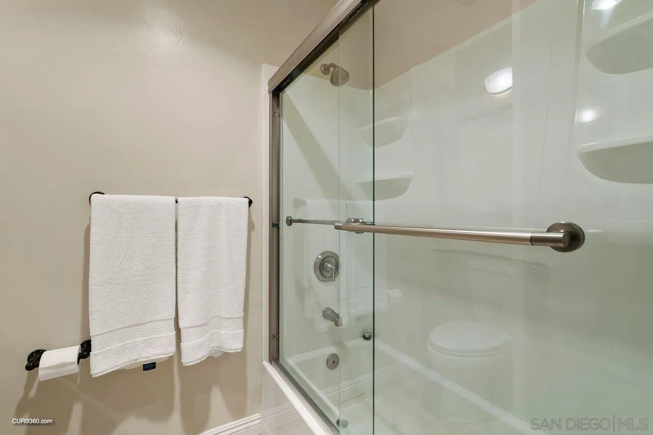 4600 Lamont St Unit 319