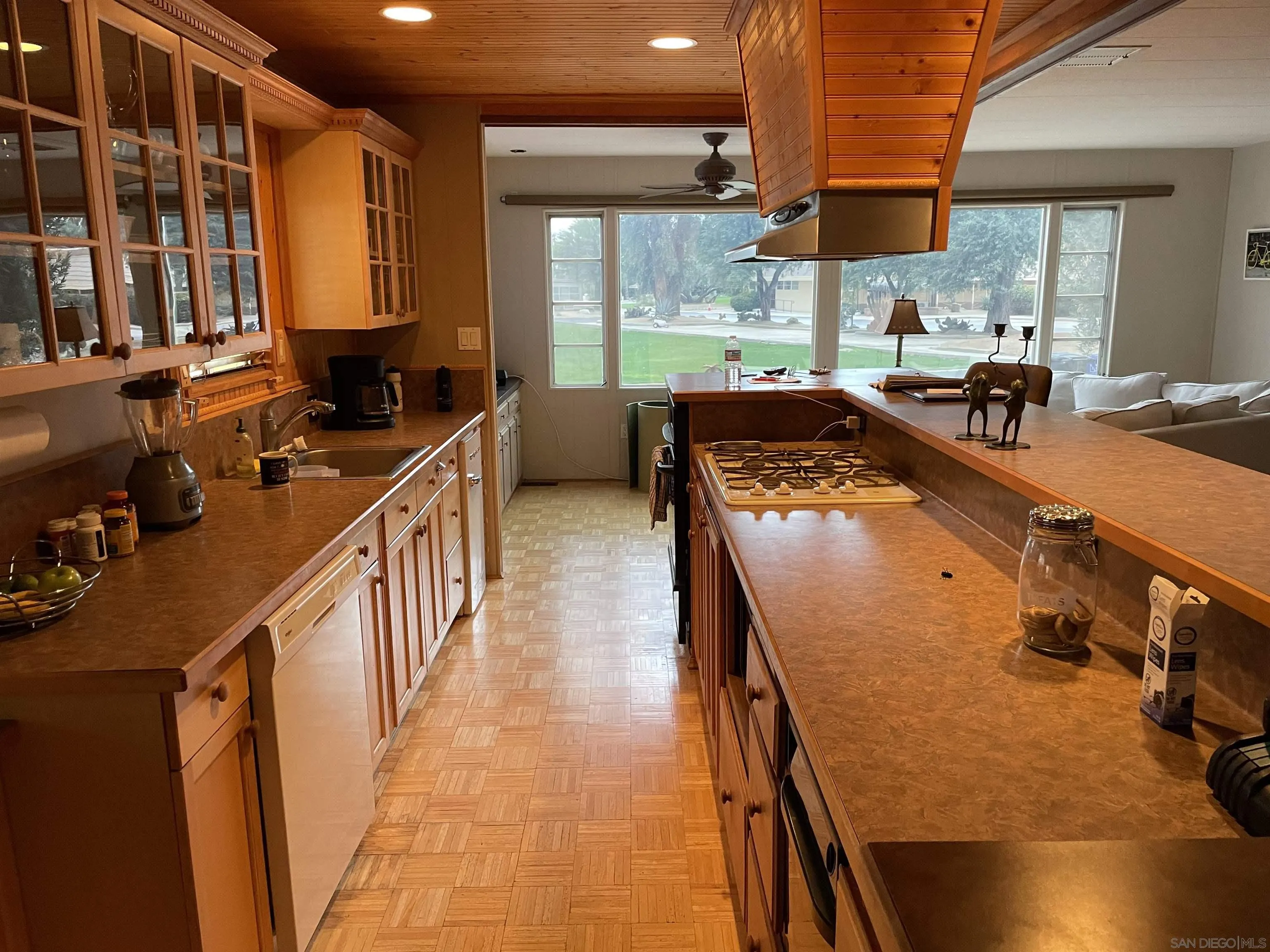 1010 Palm Canyon Dr Unit 6