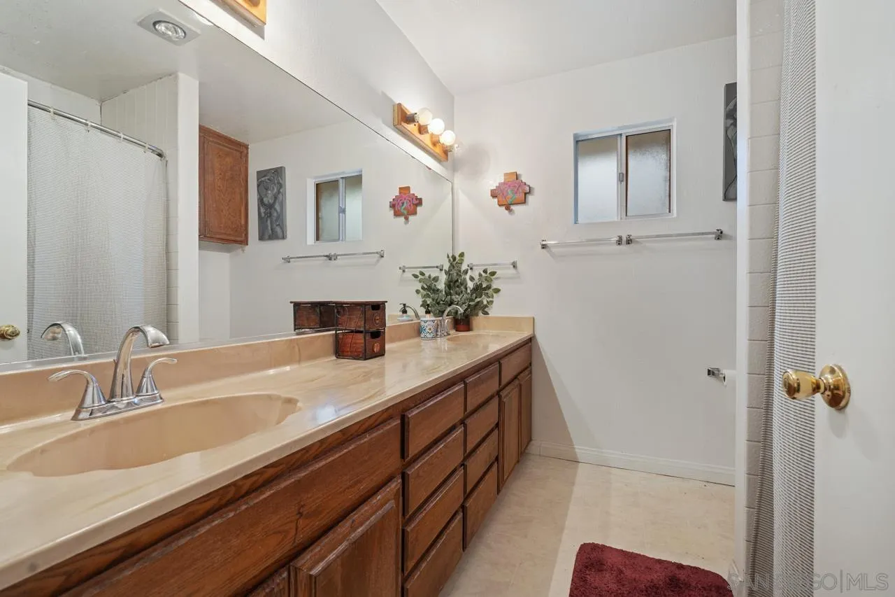 4721-23 Niagara Ave