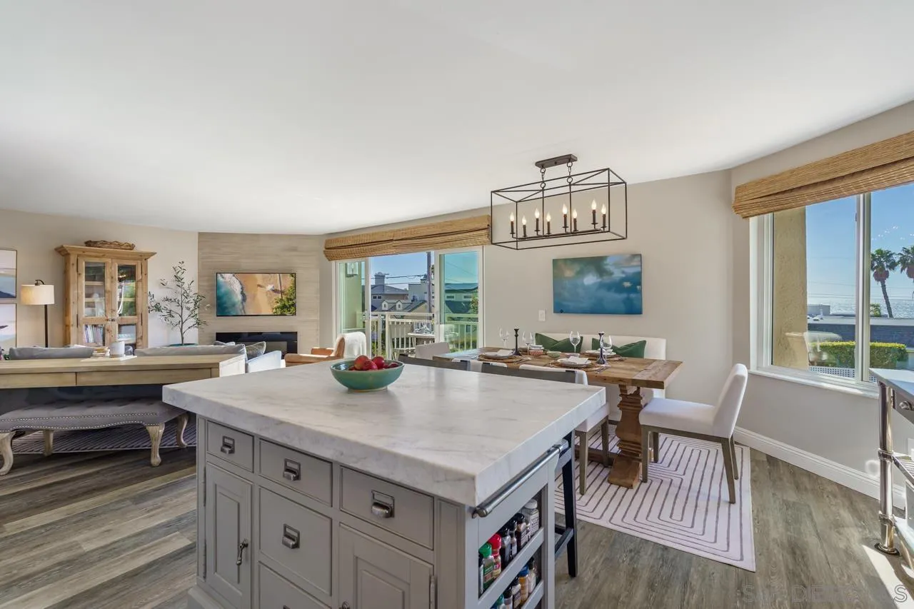 5366 La Jolla Blvd Unit: 101C