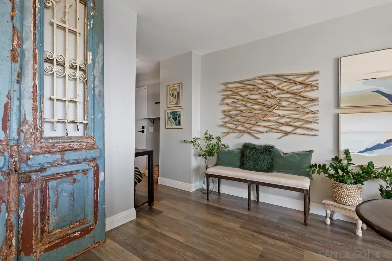 5366 La Jolla Blvd Unit: 101C