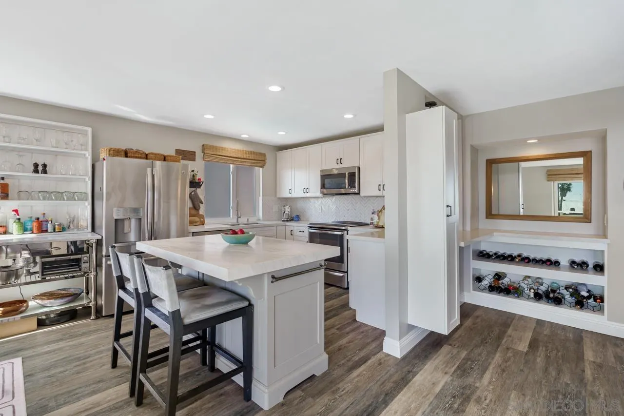 5366 La Jolla Blvd Unit: 101C