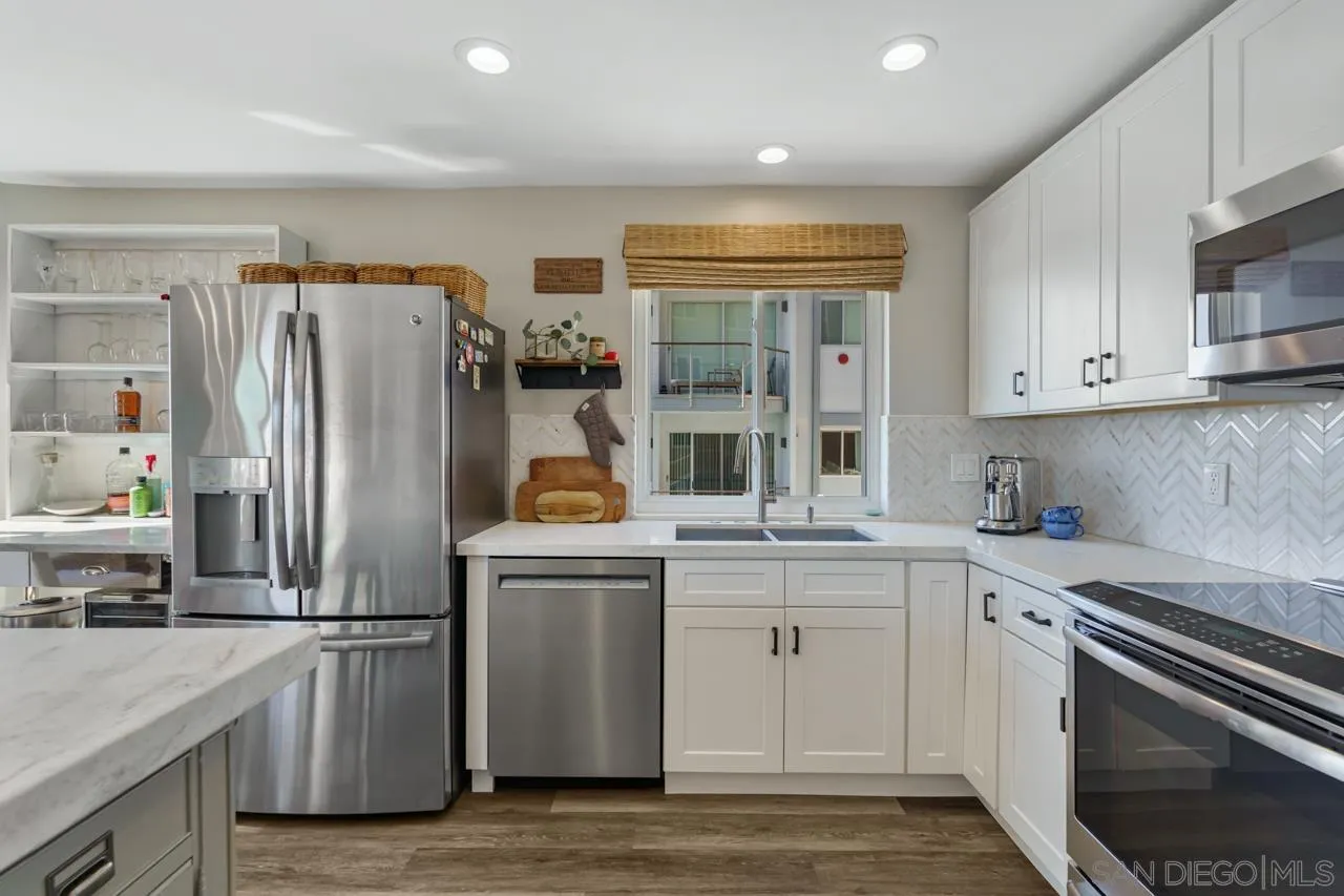 5366 La Jolla Blvd Unit: 101C