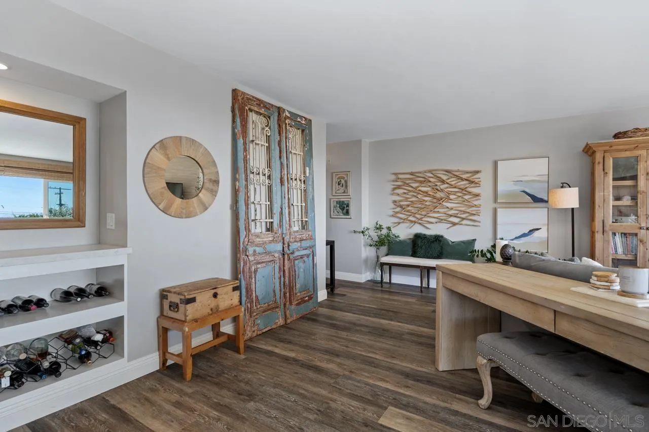 5366 La Jolla Blvd Unit: 101C