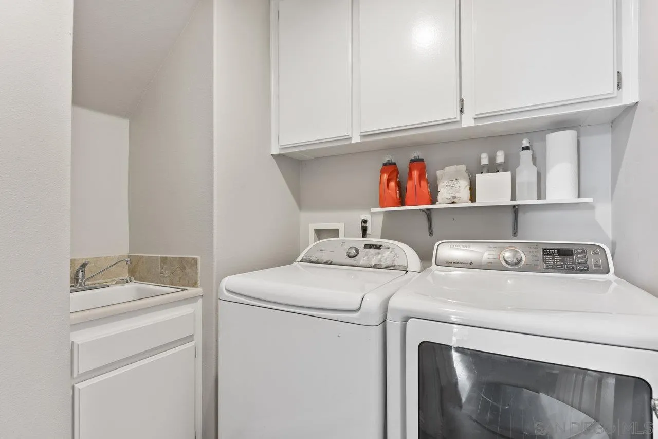 5833 Caminito Empresa