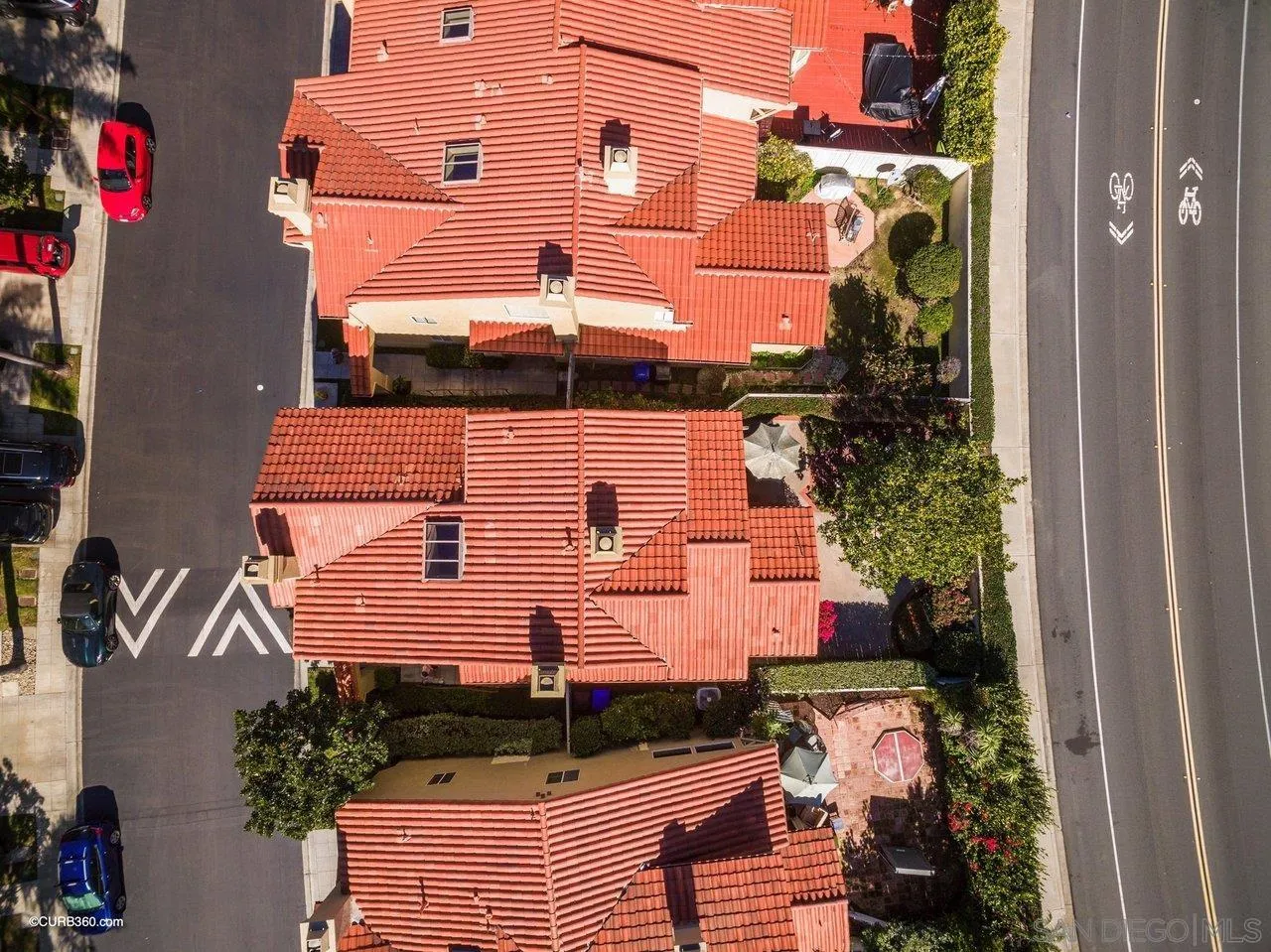 5833 Caminito Empresa