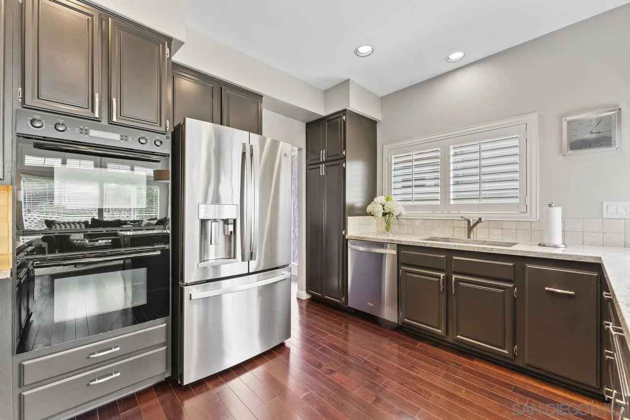 5833 Caminito Empresa