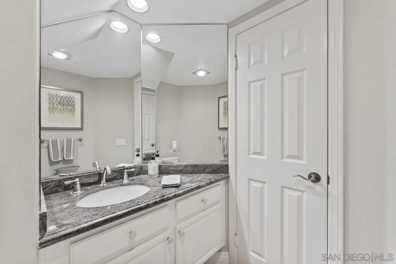 5833 Caminito Empresa