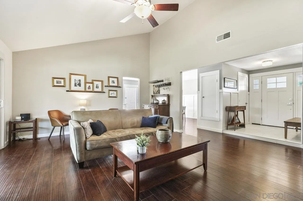 42733 San Julian Pl.