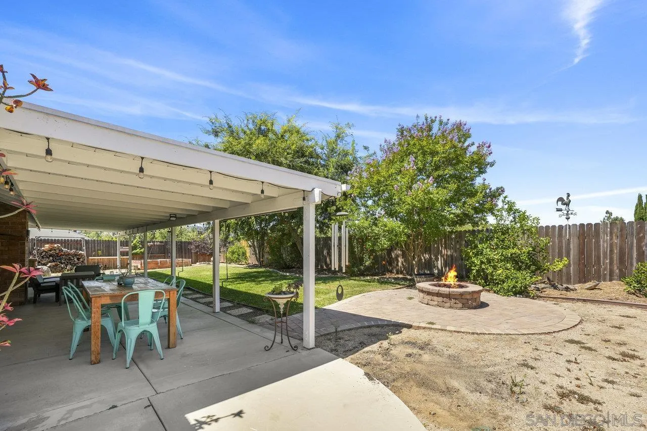 42733 San Julian Pl.