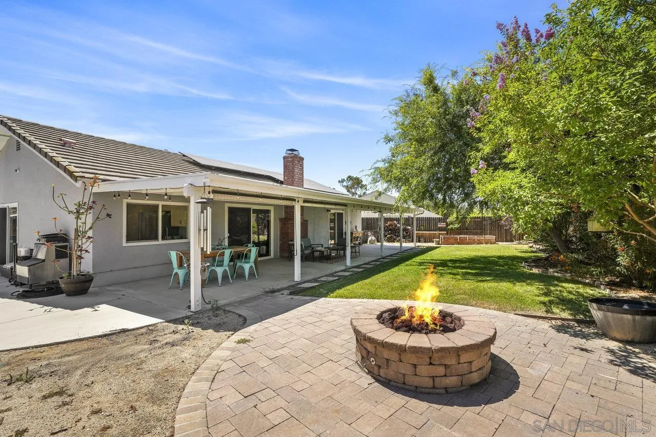 42733 San Julian Pl.